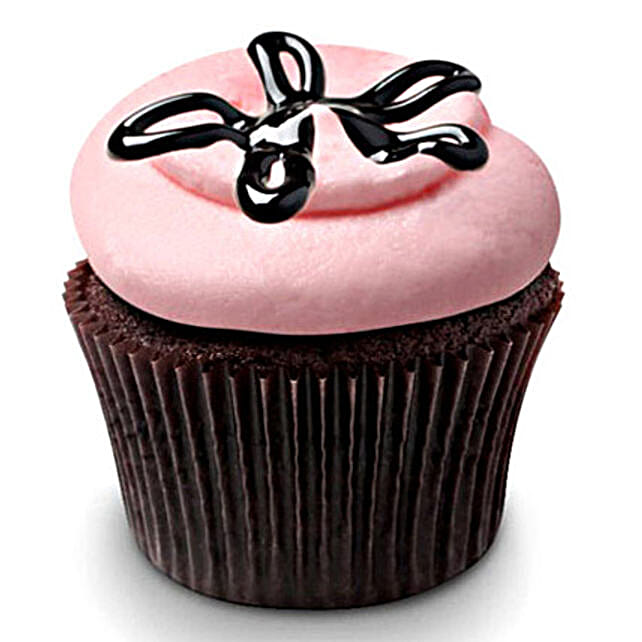 6 Strawberry Lava Fudge Cupcake by FNP
