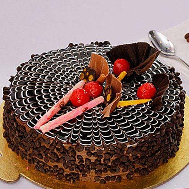 Classic Choco Chip Cake Half KG