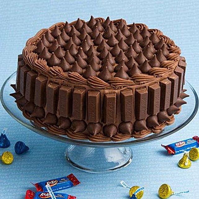 Crunchy Kit Kat Cake 3kg Eggless