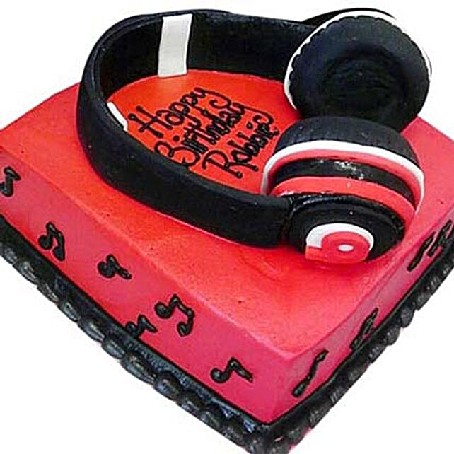 Headphone Shape Cake 3Kg Eggless Chocolate