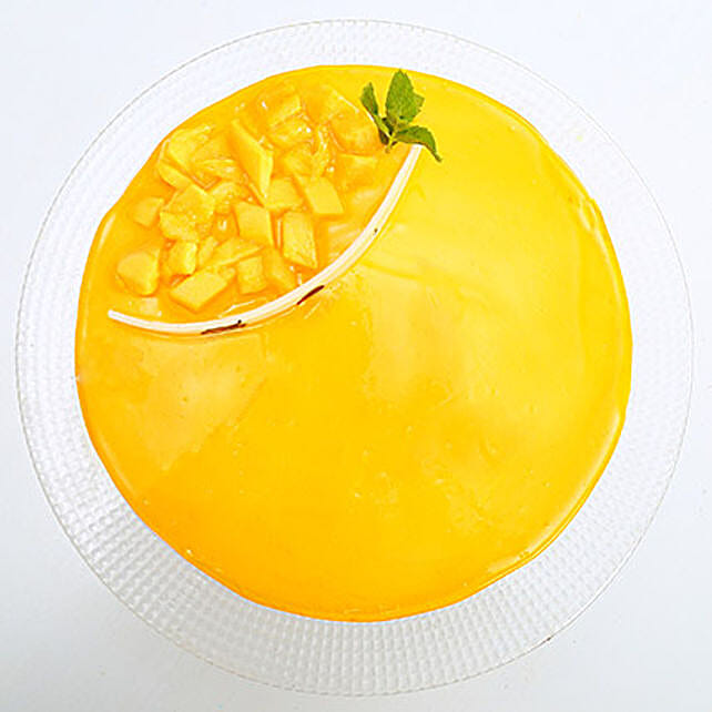Mango Delight Cake Half kg Eggless