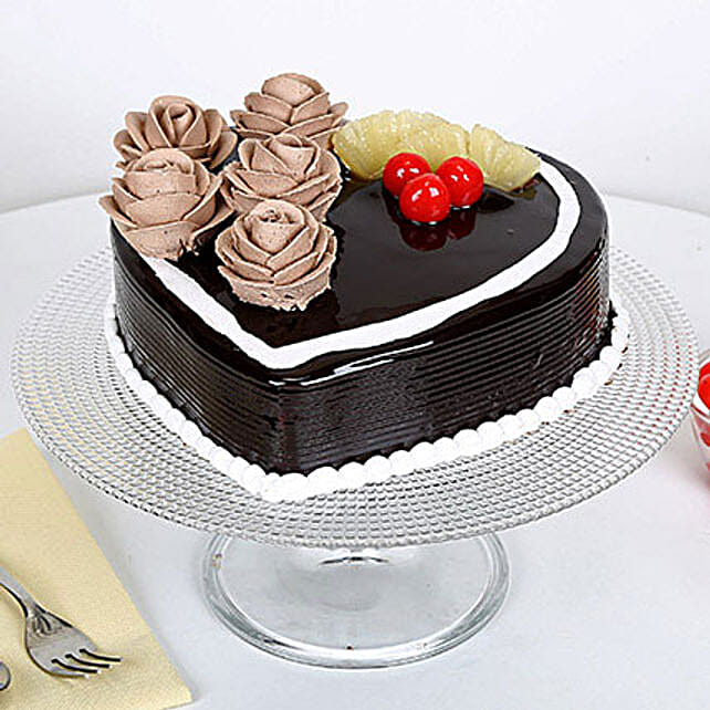 The Hearty Affair 2kg Eggless