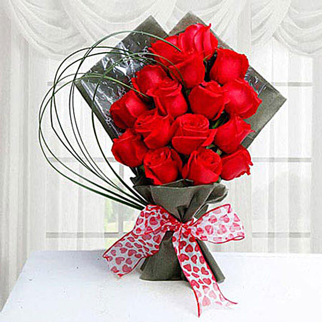 15 Red Roses